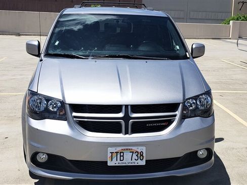 Used 2016 Dodge Grand Caravan R/T FWD image 7