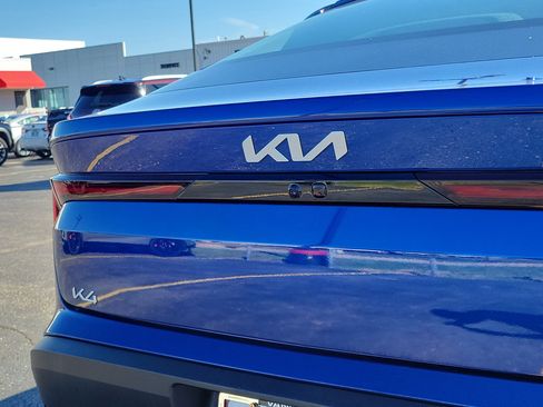 Used 2025 Kia K4 LXS image 7