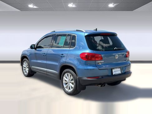 Used 2017 Volkswagen Tiguan Wolfsburg Edition AWD/4WD image 3