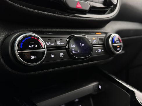 Used 2023 Kia Soul S image 17