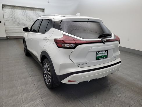 Used 2024 Nissan Kicks SV FWD image 5