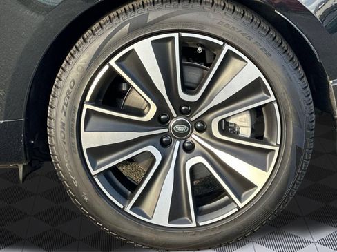 New 2025 Land Rover Range Rover SE AWD/4WD image 10