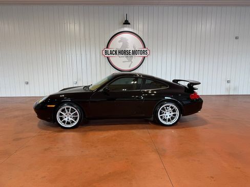 Used 2001 Porsche 911 Carrera 4 AWD/4WD image 2