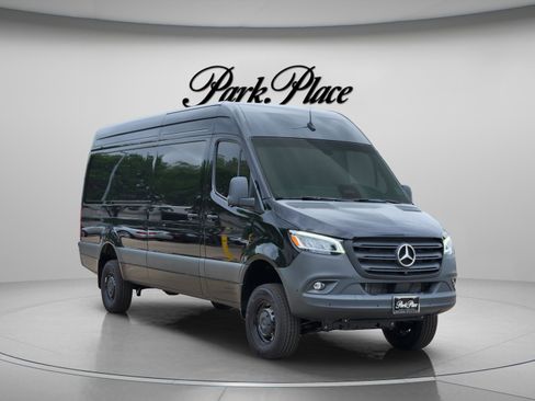 New 2026 Mercedes-Benz Sprinter 2500 image 4