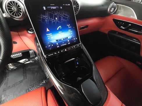 Used 2022 Mercedes-Benz SL 55 AMG 4MATIC image 16