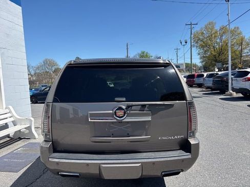 Used 2014 Cadillac Escalade ESV Premium AWD/4WD image 5