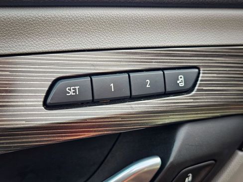 Used 2020 GMC Terrain SLT w/ Preferred Package FWD image 10