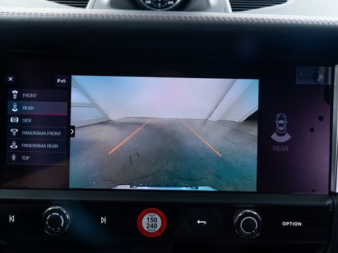 Used 2023 Porsche Macan S image 13