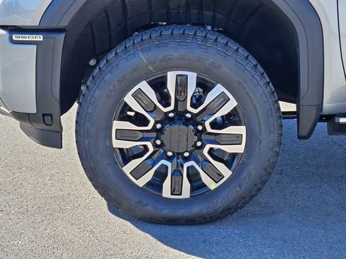 New 2026 GMC Sierra 3500 Denali Ultimate image 9