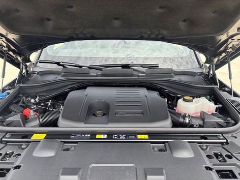 New 2026 Land Rover Range Rover Sport SE AWD/4WD image 23