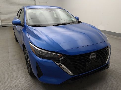 Used 2024 Nissan Sentra SV FWD image 14