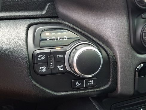 Used 2019 RAM 1500 Big Horn AWD/4WD image 15