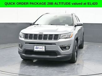 Used 2019 Jeep Compass Altitude video 2