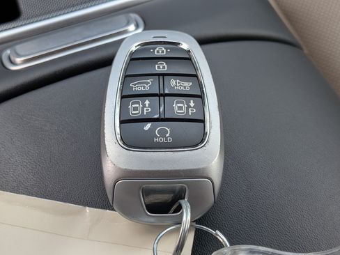 Used 2023 Hyundai Santa Fe Limited AWD/4WD image 35