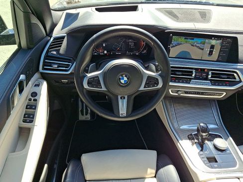 Used 2022 BMW X5 xDrive40i w/ M Sport Package AWD/4WD image 12