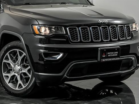 Used 2019 Jeep Grand Cherokee Limited w/ Trailer Tow Group IV AWD/4WD image 2