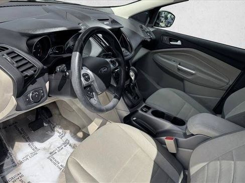 Used 2015 Ford Escape SE w/ Equipment Group 201A AWD/4WD image 10