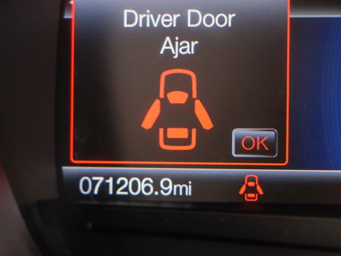 Used 2020 Ford Fusion SE image 16