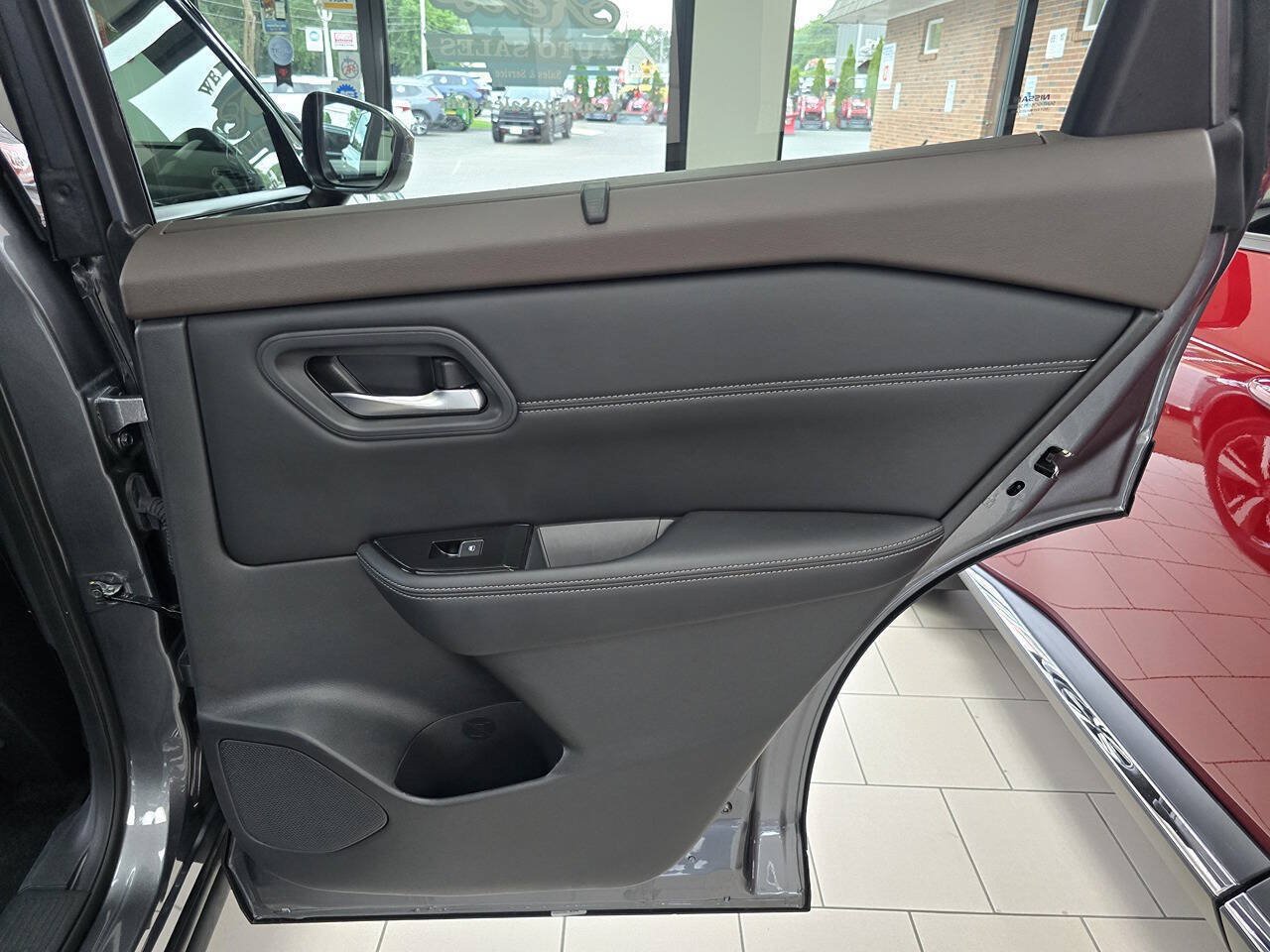 Used 2023 Nissan Rogue SL w/ SL Premium Package AWD/4WD image 22
