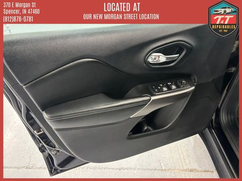 Used 2019 Jeep Cherokee Latitude w/ Popular Appearance Group FWD image 36