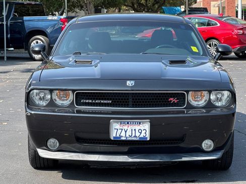 Used 2010 Dodge Challenger R/T RWD image 8