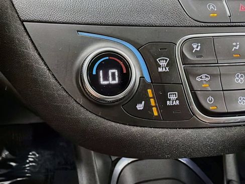 Used 2023 Chevrolet Malibu LT FWD image 19