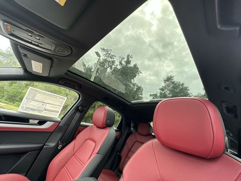 New 2025 Porsche Cayenne Coupe image 17