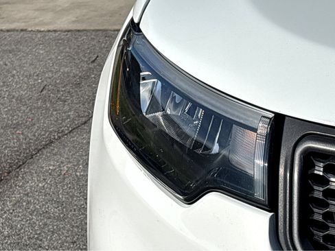 Used 2023 Jeep Compass Trailhawk image 19