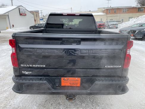 Used 2023 Chevrolet Silverado 1500 Custom image 12