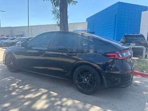 Used 2024 Honda Civic Sport image 2