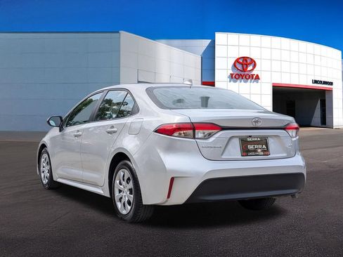 Used 2025 Toyota Corolla LE FWD image 12
