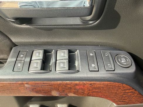 Used 2018 GMC Sierra 1500 SLE image 12