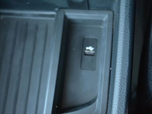 Used 2018 BMW 330i Sedan image 23