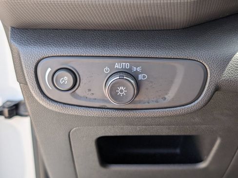 Used 2023 Chevrolet TrailBlazer LS FWD image 19