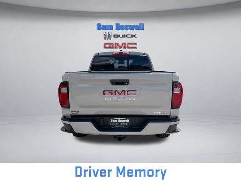 New 2026 GMC Canyon AT4 w/ AT4 Premium Package AWD/4WD image 9