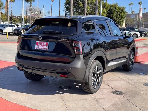 New 2026 Nissan Kicks SV FWD image 8