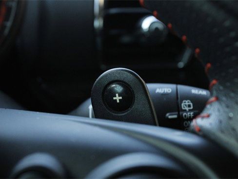 Used 2019 MINI Cooper Clubman S image 18