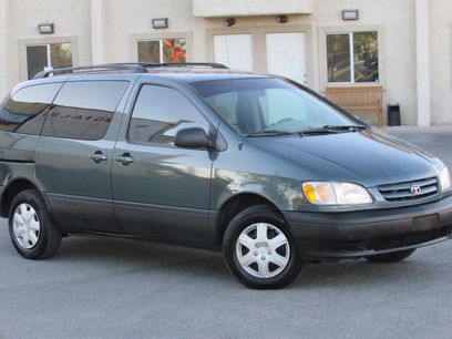Used 2002 Toyota Sienna CE