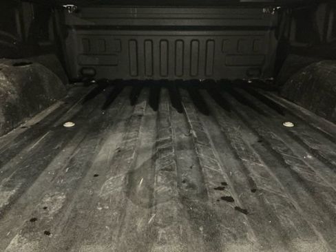 Used 2018 Ford F150 Lariat w/ Trailer Tow Package image 16