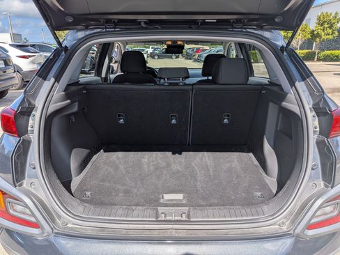 Used 2018 Hyundai Kona SEL w/ SEL Tech Package 02 FWD image 13