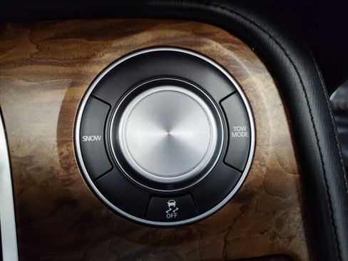 Certified 2023 Nissan Armada SL w/ Captain's Chairs Package RWD image 41