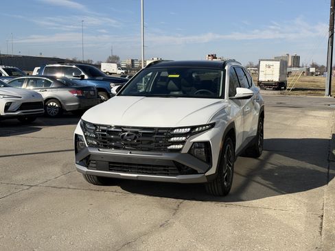 New 2026 Hyundai Tucson Limited image 17