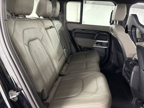 Used 2022 Land Rover Defender 110 S AWD/4WD image 30