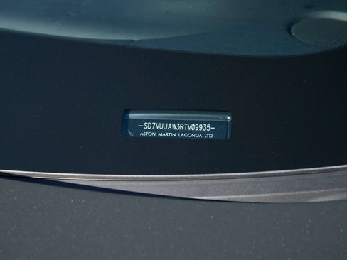 Used 2024 Aston Martin DBX AWD/4WD image 33