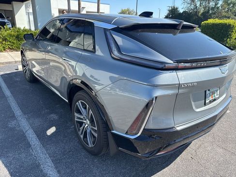 Used 2024 Cadillac Lyriq Luxury w/ LPO, Floor Liner Package image 12