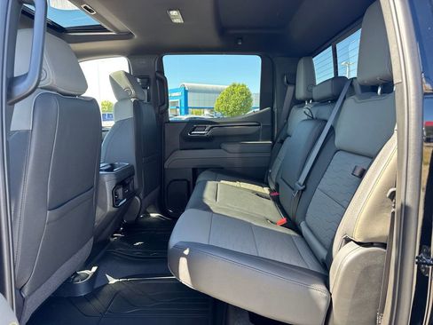 New 2026 Chevrolet Silverado 1500 ZR2 image 17