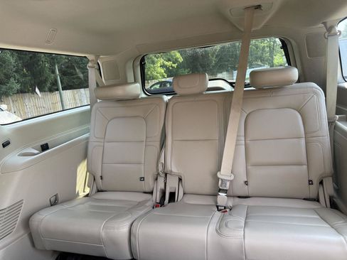 Used 2020 Lincoln Navigator L Reserve w/ Luxury Package AWD/4WD image 47