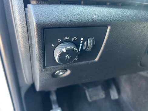 Used 2018 Jeep Grand Cherokee Altitude AWD/4WD image 52