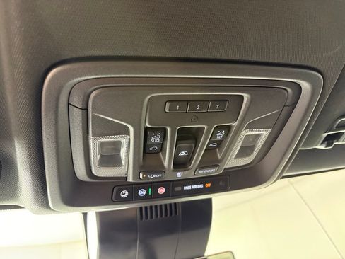 Certified 2024 GMC Sierra 1500 AT4 w/ Technology Package AWD/4WD image 38