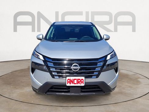 Certified 2024 Nissan Rogue SV image 8